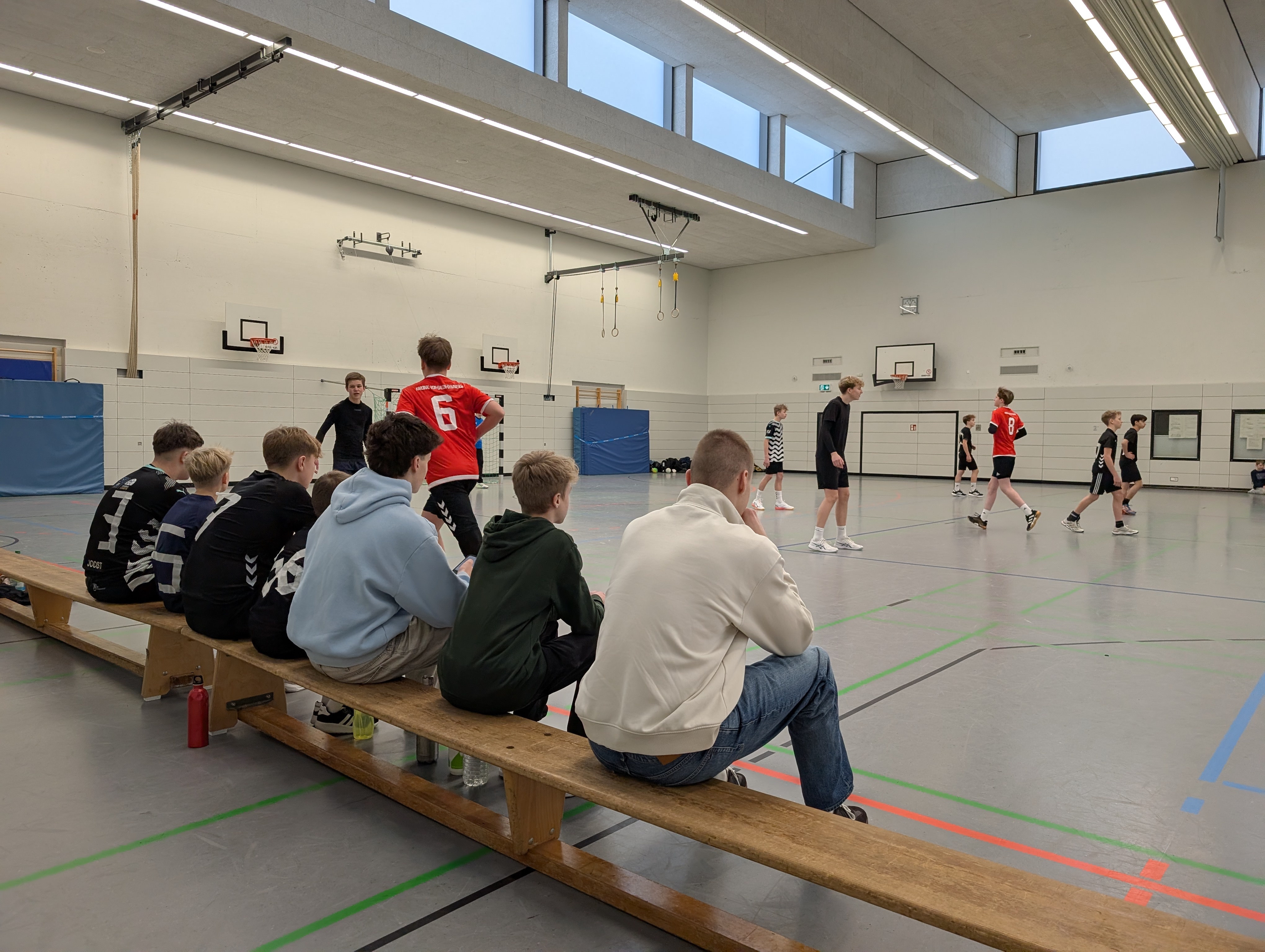 Spielbericht zum Handballspiel gegen das Kardinal-von-Galen Gymnasium